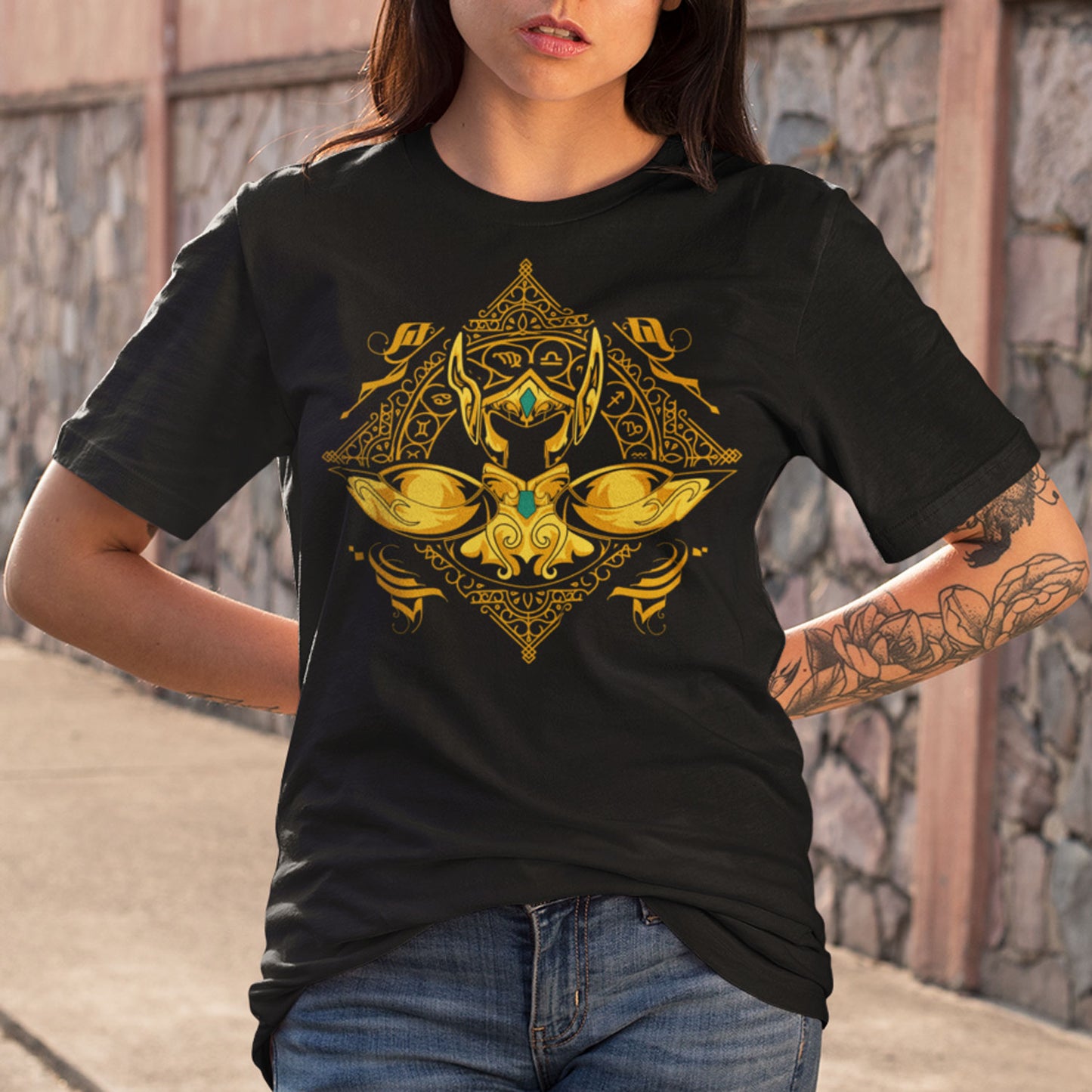 Playera Caballeros del Zodiaco Busto Armadura Dorada Acuario