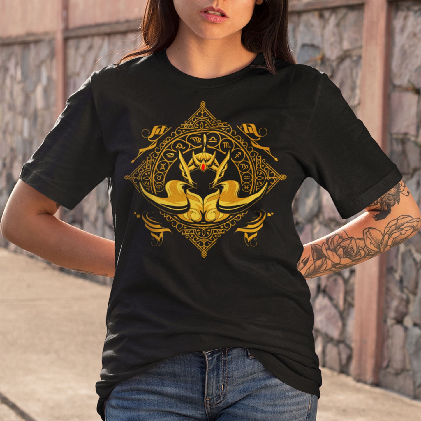 Playera Caballeros del Zodiaco Busto Armadura Dorada Aries