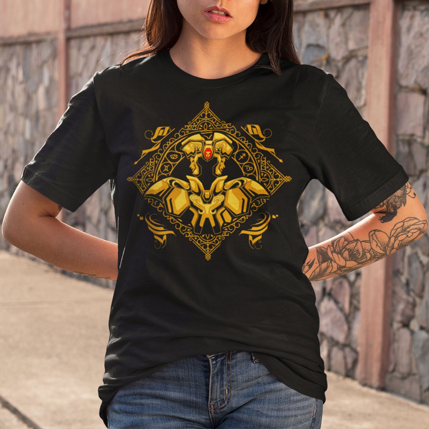 Playera Caballeros del Zodiaco Busto Armadura Dorada Geminis